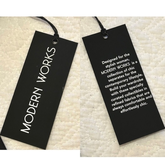 NWT Modern Works Wide Leg Pants with Chain Print Detail Size Medium - Picture 8 of 15